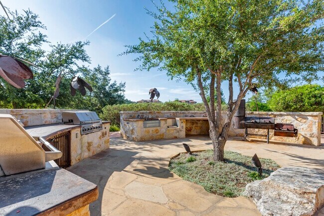 Building Photo - 7221 Trident-SI ID1521782P