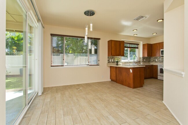 Building Photo - Latitudes by Gentry 3 BD 2.5 BA, Ewa Beach