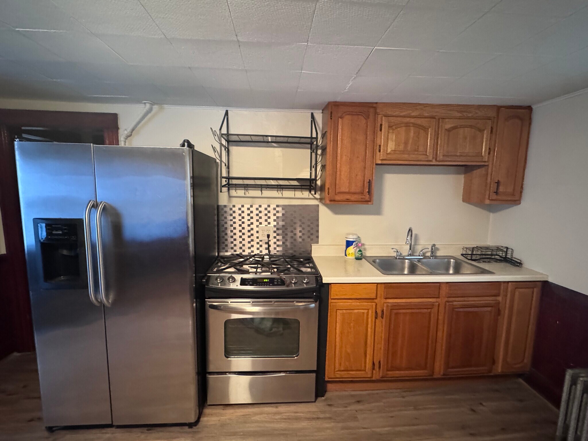 Building Photo - 26 Pleasant St