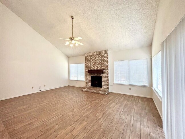 Building Photo - 14802 Chetland Pl Dr