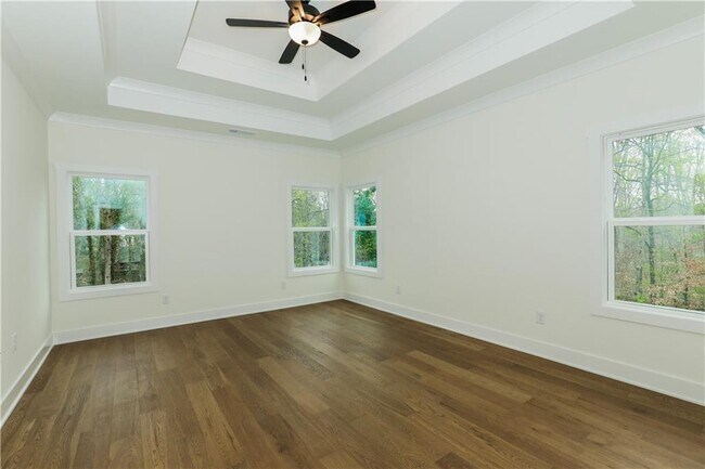 Building Photo - 3374 Lee Dr