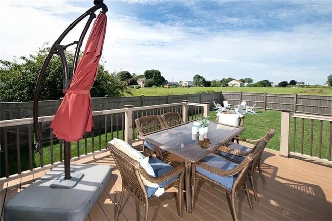 Building Photo - 163 Morrison Ave