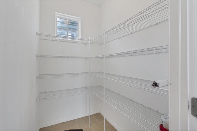 Building Photo - 18206 Creekside Preserve Loop