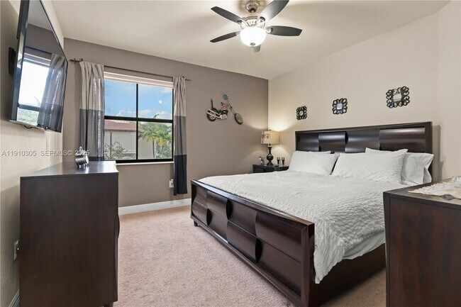 Building Photo - 8825 NW 100th Pl