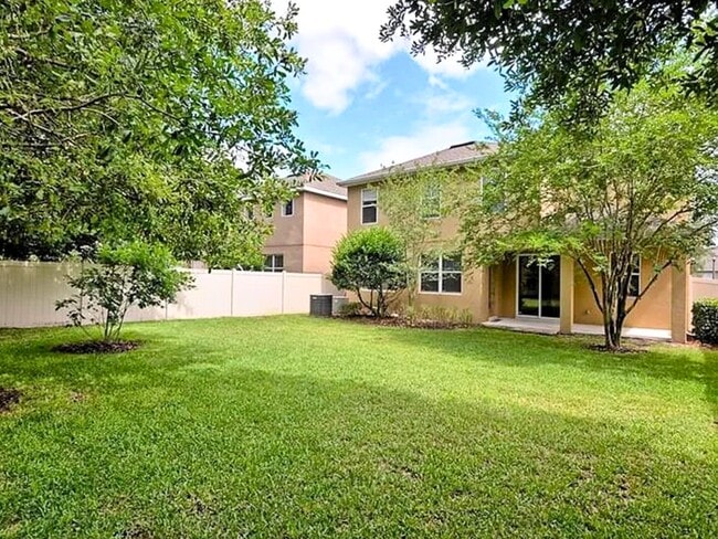 Building Photo - 652 Legacy Park Dr