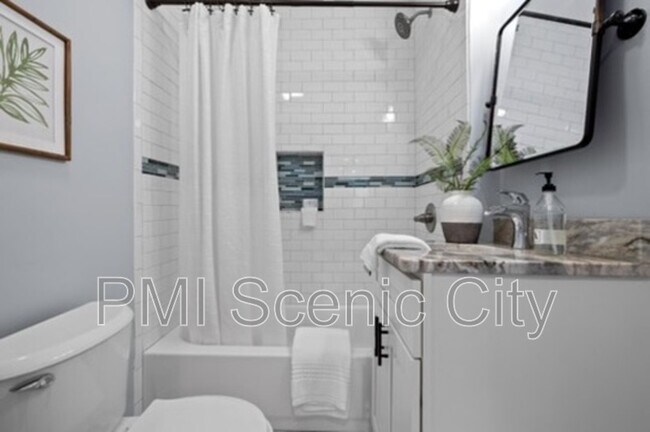 Building Photo - 3813 Pennsylvania Ave