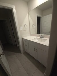 Building Photo - 2502 Serrano Plns Trl