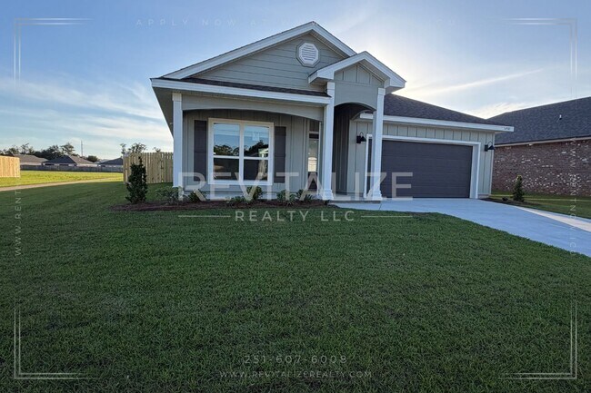 Building Photo - 14901 Dayton Cir
