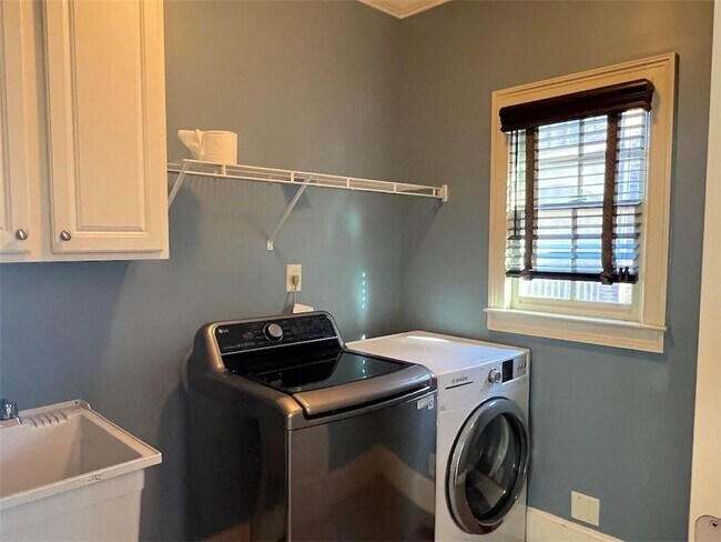 Building Photo - 8210 Prestwick Cir