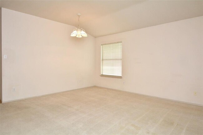 Building Photo - 718 Settlement St