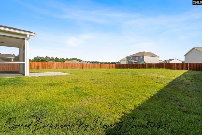 Building Photo - 13 Spinney Ct