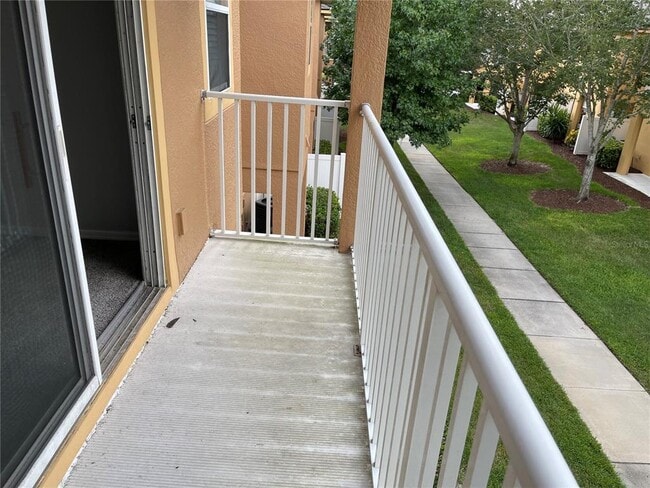 Building Photo - 2061 Retreat View Cir