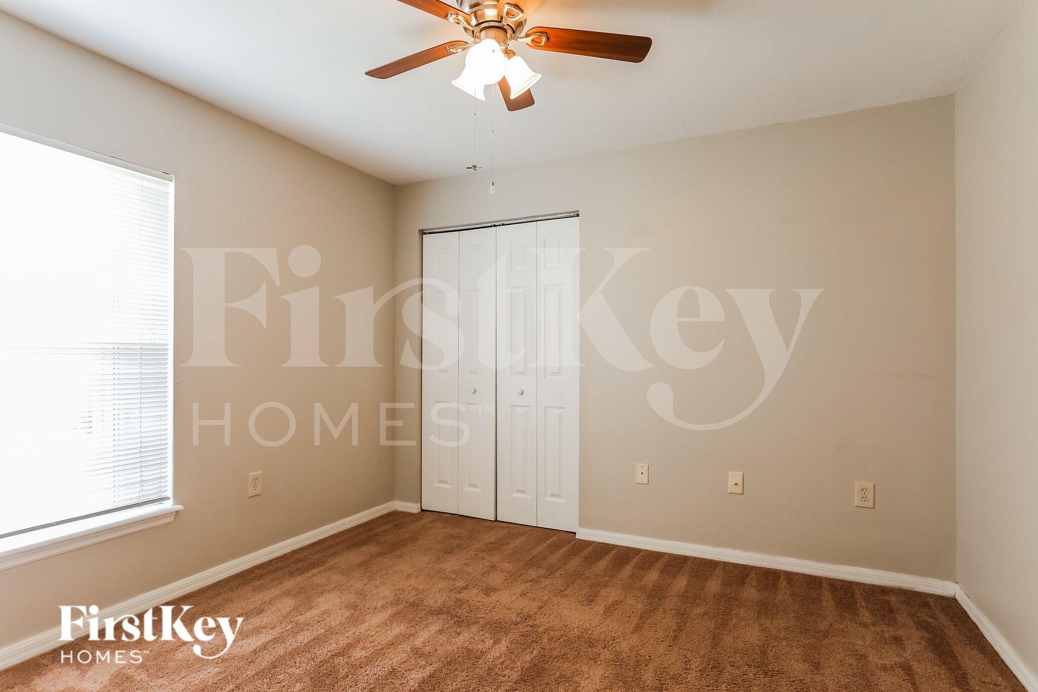 Building Photo - 419 SW Exmore Ave