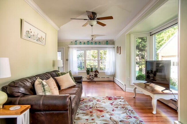 Building Photo - 149 Kready Ave