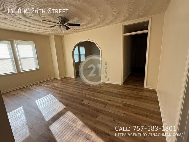 Building Photo - 1410 W 26th St