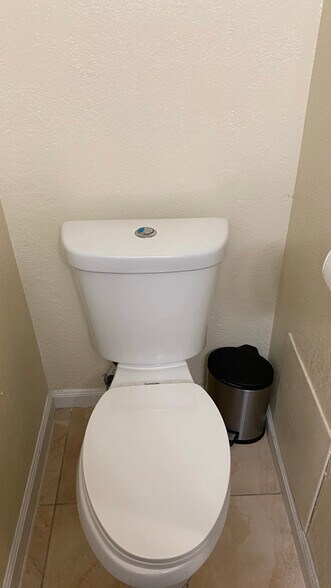 Building Photo - 423 Colorado Ave