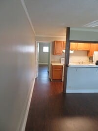 Building Photo - Fantastic deal on 1Bed/1Ba at Evian Towers!  $1000 per month