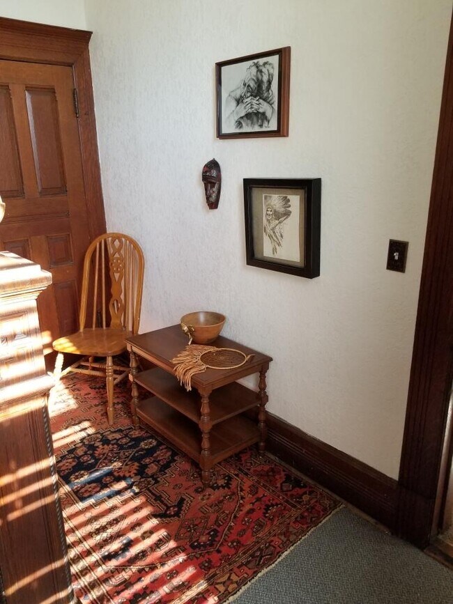 Building Photo - 3208 Logan Ave N