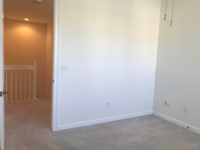 Building Photo - 650 Pacific Grove Dr