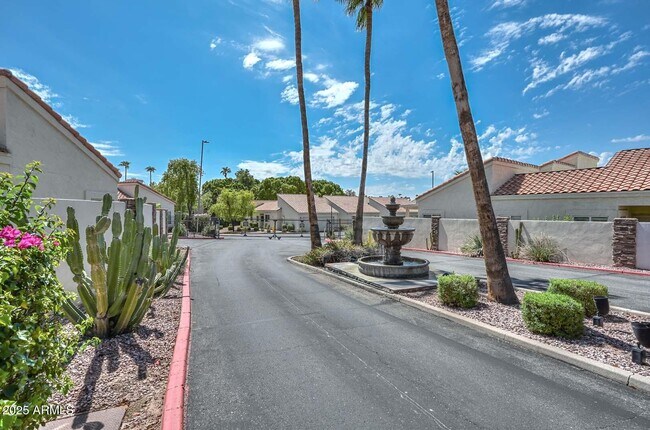 Building Photo - 7101 W Beardsley Rd