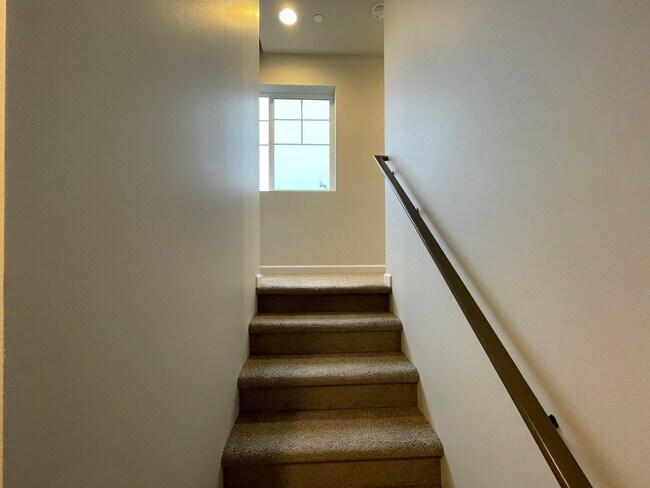 Building Photo - 1220 19th St