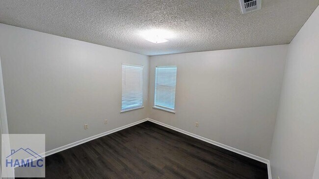 Building Photo - 110 Westchester Ln