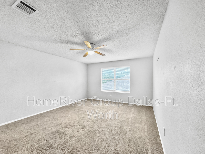 Building Photo - 4881 Trail Hollow Dr