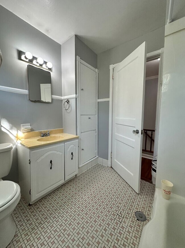 Building Photo - mks2547