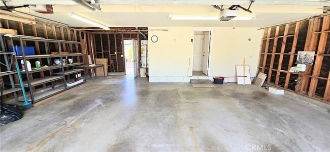 Building Photo - 1400 Post Rd