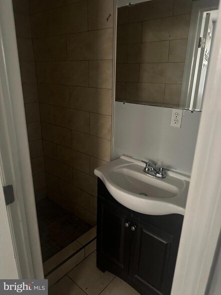 Building Photo - 6322 Rising Sun Ave