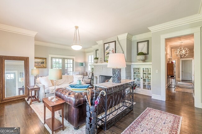 Building Photo - 1878 Cambridge Ave