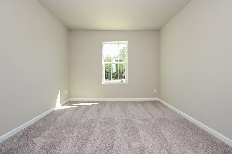 Building Photo - 316 Shalako Ln