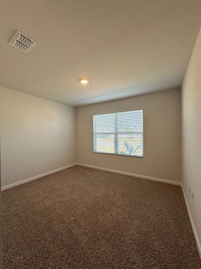 Building Photo - 3998 Whitetail Ln