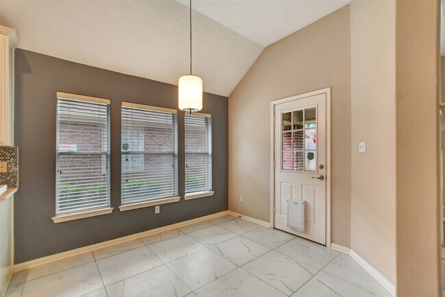 Building Photo - 1110 Parkhaven Ln