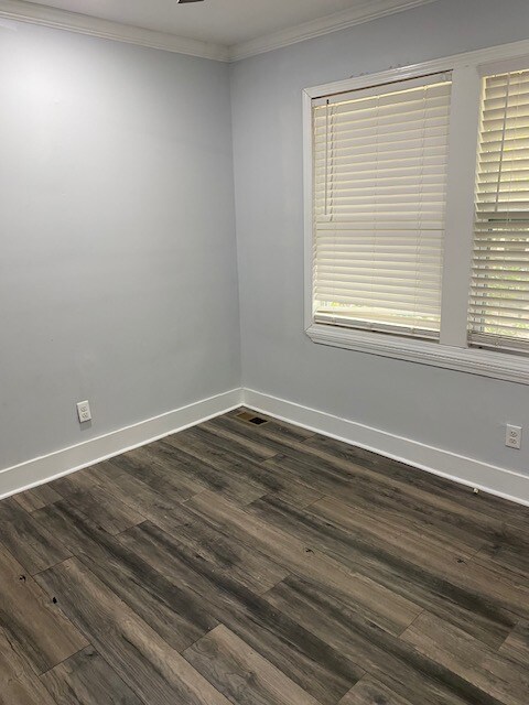 Building Photo - 3519 Rosehaven Dr