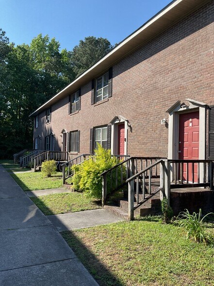 Building Photo - 132 Oakmont Dr