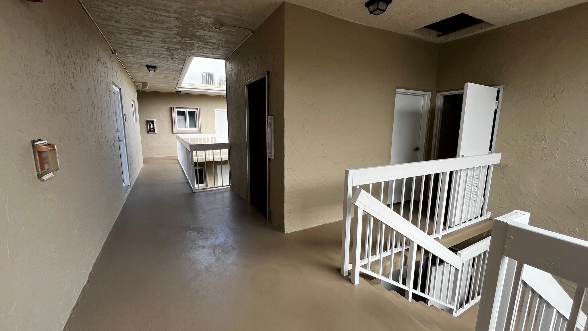 Building Photo - 7850 Camino Real