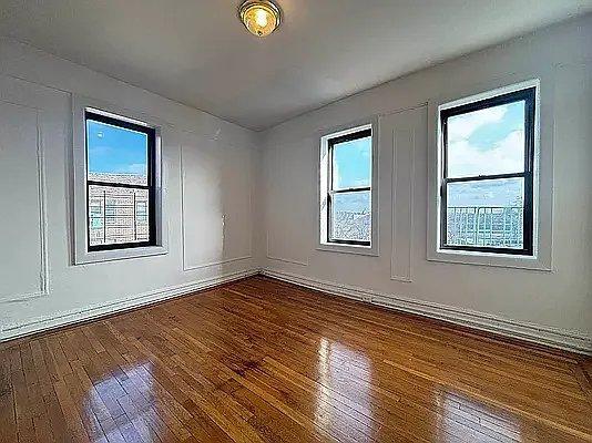 Primary Photo - 2 bedroom in BRONX NY 10458