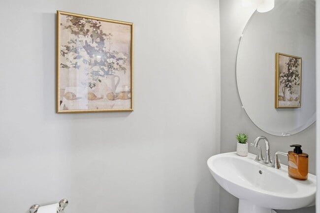 Building Photo - 6915 Cosby Vlg Ter