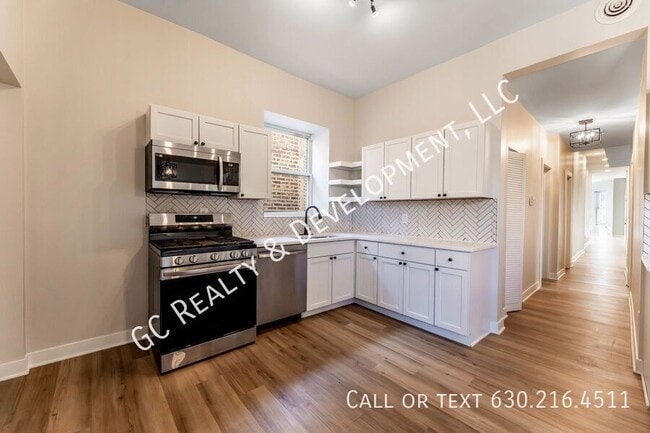 Building Photo - 4241 S Calumet Ave