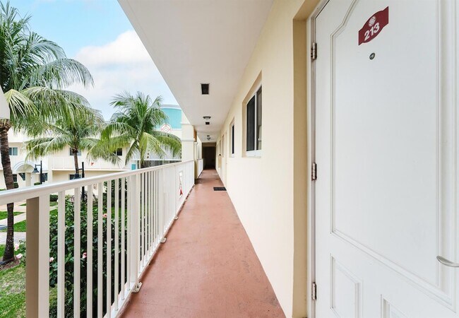 Building Photo - 1210 NW 13th St