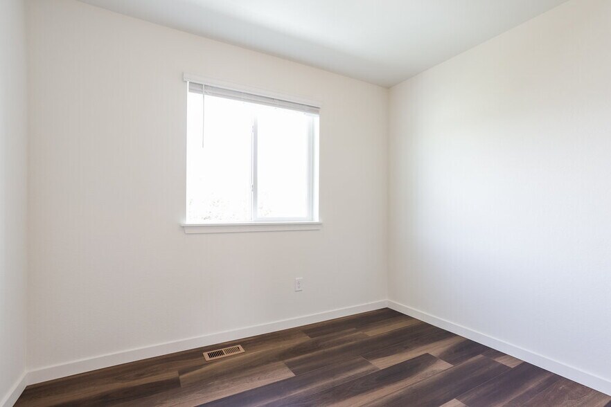 Building Photo - 4704 N Tower Dr