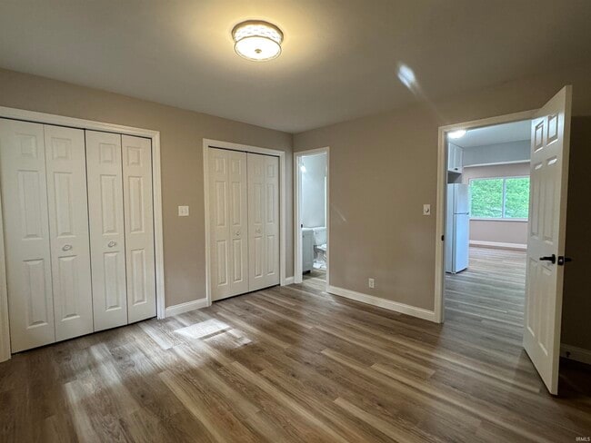 Building Photo - 423 N Cypress St