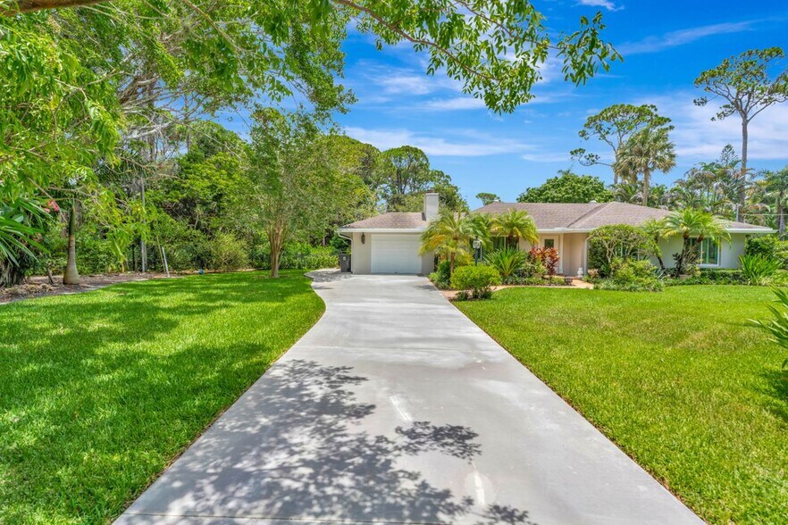 Building Photo - 5531 Hibiscus Rd