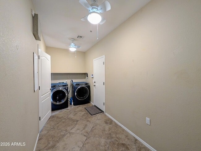 Building Photo - 14309 W Caribbean Ln