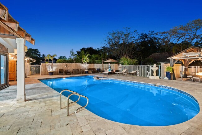 Building Photo - 4501 Briarcliff Ln