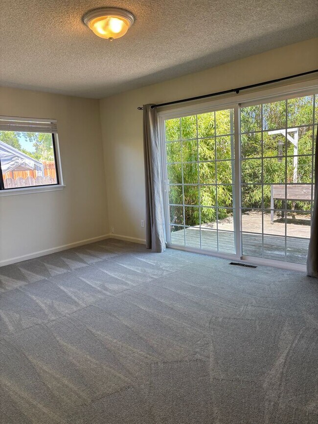 Building Photo - 3 bedroom Rincon Valley