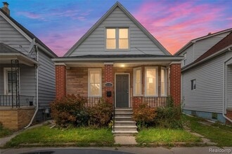 Building Photo - 2405 Burger St