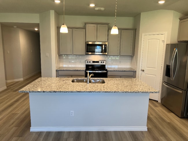 Building Photo - 5713 Berkley Heights Dr