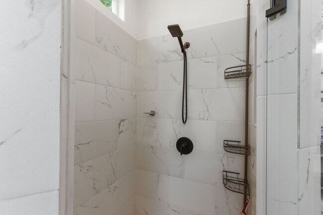 Building Photo - 5607 Bacher St